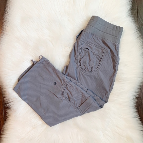 Lululemon Gray Women's Cargo Capri Pants (sz 2) - Picture 1 of 6
